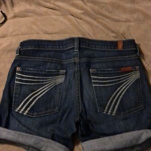 Shorts EUC sz27